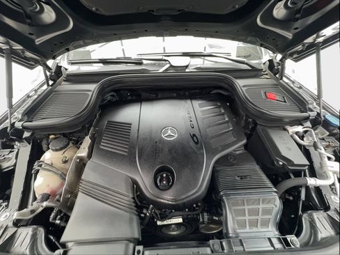Used 2023 Mercedes-Benz GLE 450 4MATIC w/ AMG Line Exterior image 17