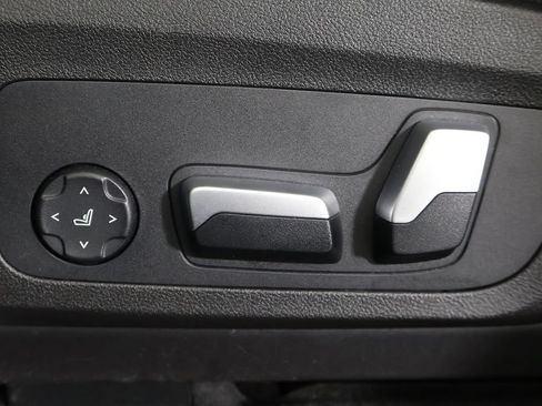 Used 2023 BMW X4 M40i AWD/4WD image 36
