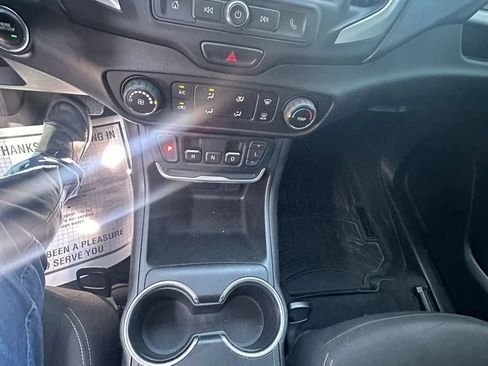 Used 2018 GMC Terrain SLE FWD image 27