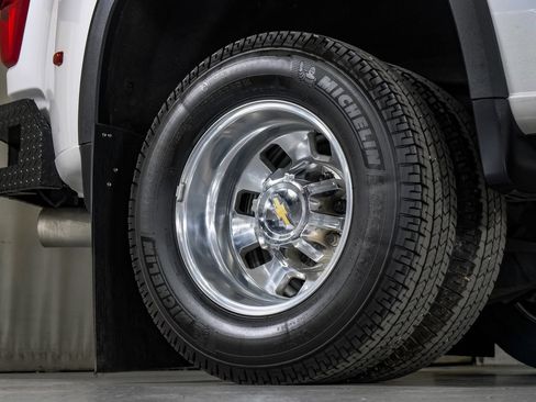 Used 2025 Chevrolet Silverado 3500 High Country w/ High Country Premium Package AWD/4WD image 55
