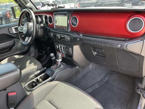 Used 2021 Jeep Wrangler Rubicon AWD/4WD image 30