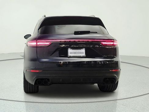 Used 2023 Porsche Cayenne Platinum Edition AWD/4WD image 7
