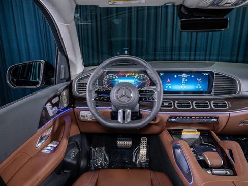New 2025 Mercedes-Benz GLS 450 4MATIC image 15