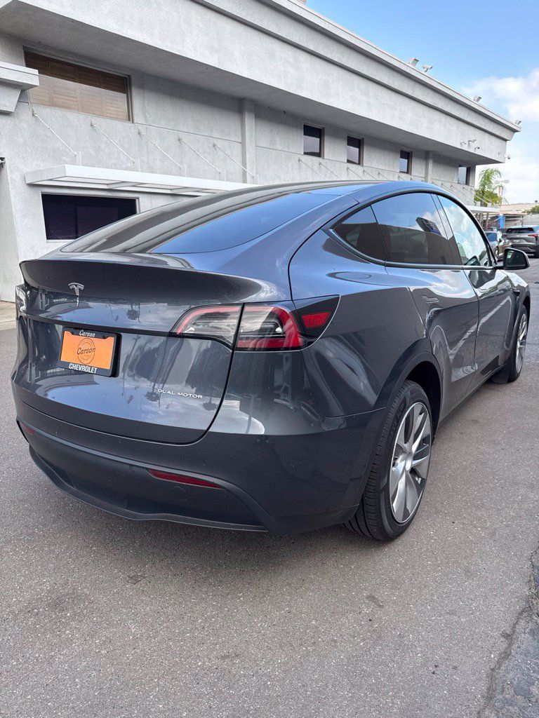 Used 2023 Tesla Model Y Long Range AWD/4WD image 5