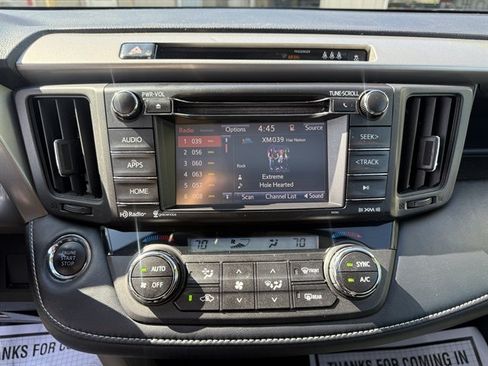 Used 2018 Toyota RAV4 XLE AWD/4WD image 13
