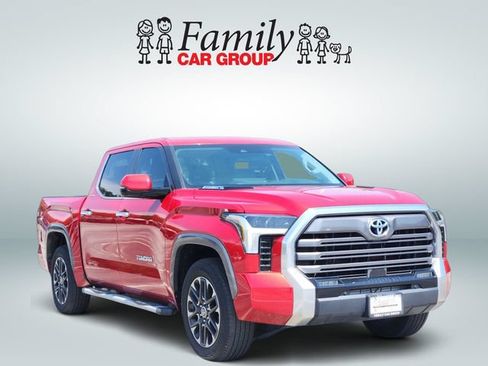 Used 2023 Toyota Tundra Limited w/ Power Package RWD image 2