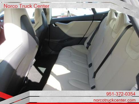 Used 2013 Tesla Model S Performance RWD image 7