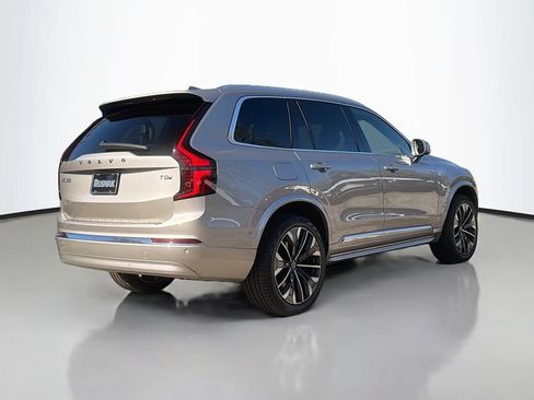 New 2026 Volvo XC90 T8 Plus w/ Protection Package Premier AWD/4WD image 7