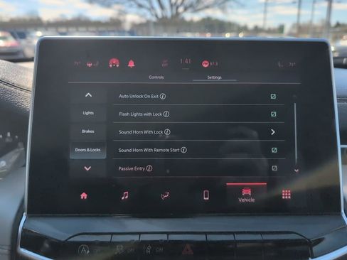 Used 2022 Jeep Compass Limited image 46