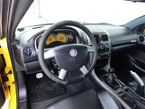 Used 2004 Pontiac GTO image 15