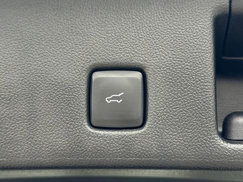 Certified 2023 Ford Escape ST-Line AWD/4WD image 18
