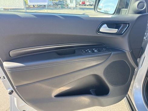 Certified 2024 Dodge Durango SXT w/ Trailer Tow Group IV image 12