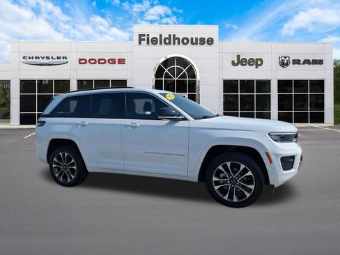 Used 2025 Jeep Grand Cherokee Overland AWD/4WD image 9