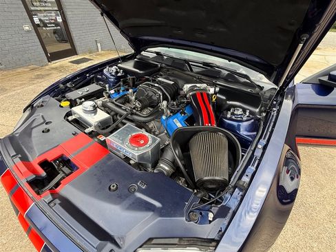 Used 2011 Ford Mustang Shelby GT500 w/ SVT Performance Pkg RWD image 16