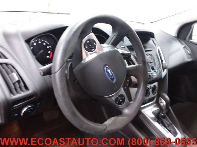 Used 2014 Ford Focus SE FWD image 11
