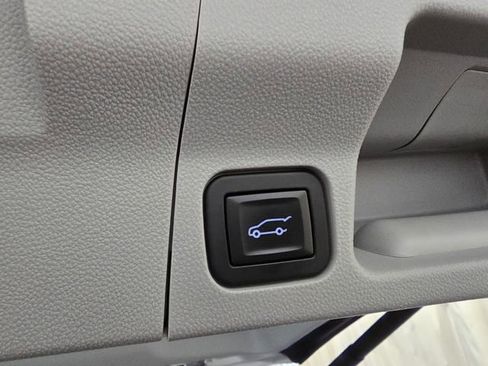 Used 2019 GMC Acadia SLT image 36