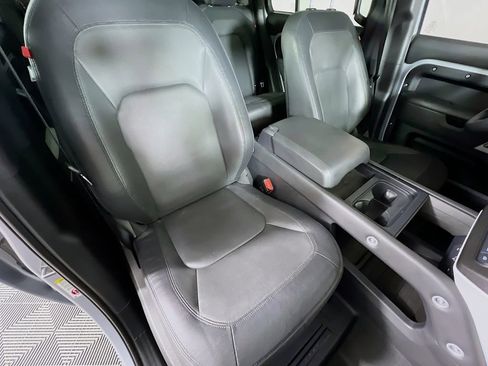 Used 2023 Land Rover Defender 110 X-Dynamic SE AWD/4WD image 30
