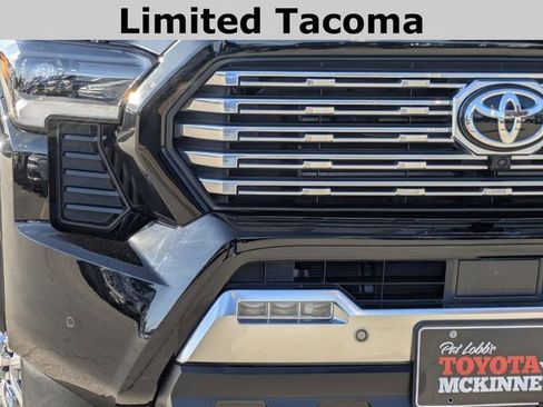 Used 2024 Toyota Tacoma Limited image 3