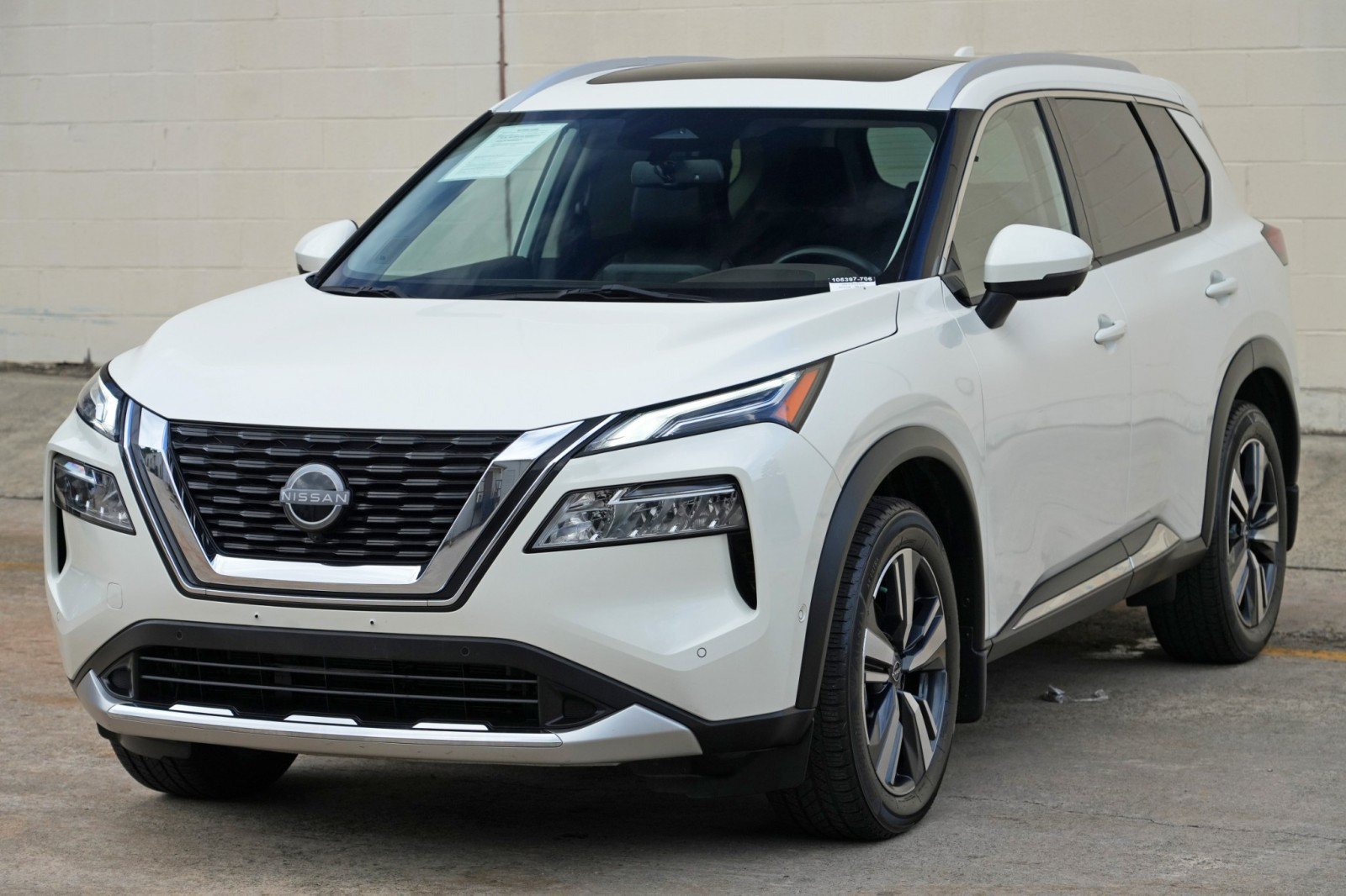 Used 2023 Nissan Rogue Platinum FWD image 45