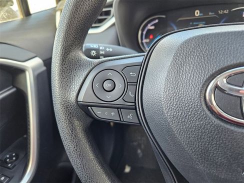 Used 2023 Toyota RAV4 LE image 11