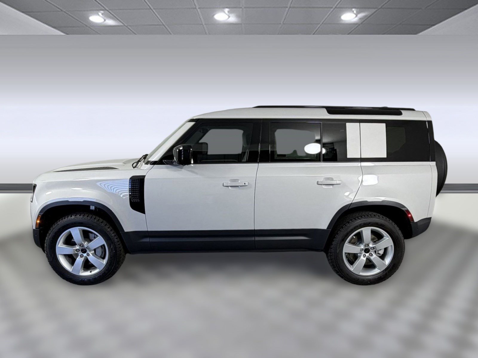 Used 2026 Land Rover Defender 110 S AWD/4WD image 2