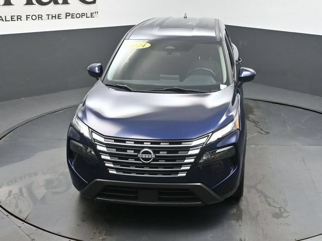 Used 2024 Nissan Rogue SV FWD image 60
