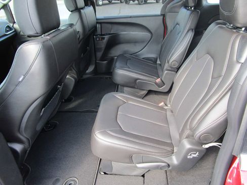 New 2026 Chrysler Voyager LX FWD image 16