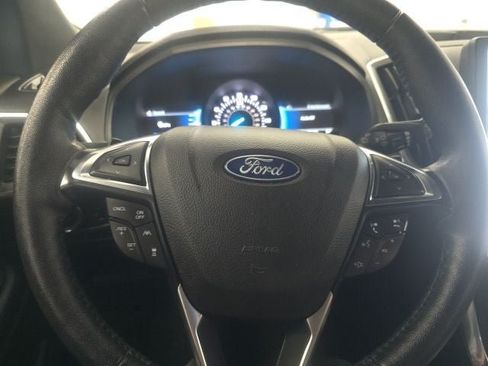 Used 2023 Ford Edge Titanium w/ Equipment Group 301A AWD/4WD image 27