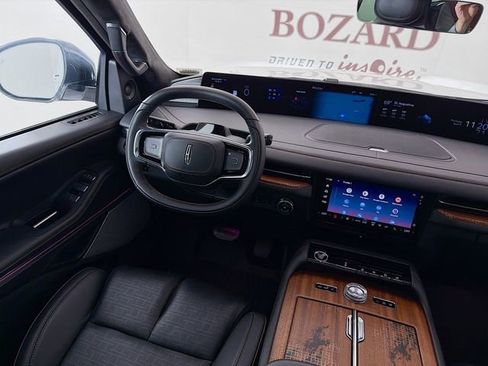 New 2025 Lincoln Navigator Black Label AWD/4WD image 24