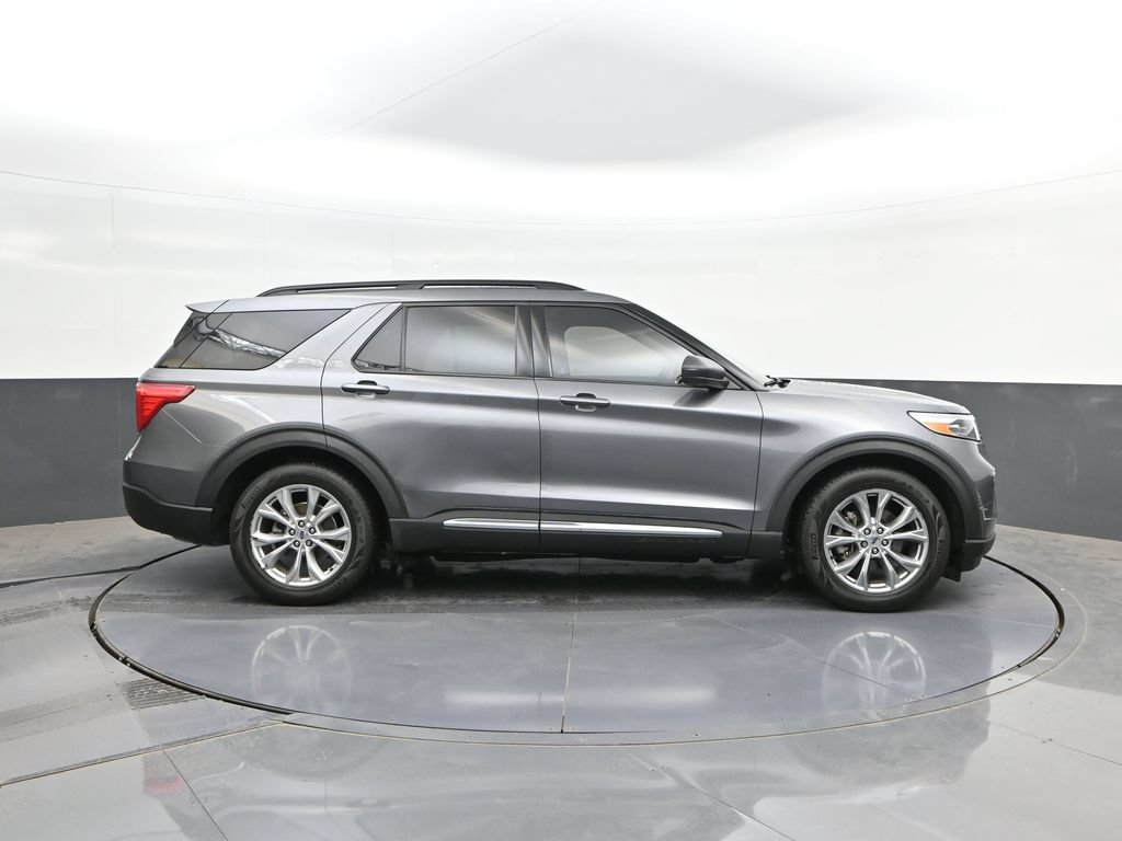 Certified 2021 Ford Explorer XLT w/ Equipment Group 202A RWD image 26