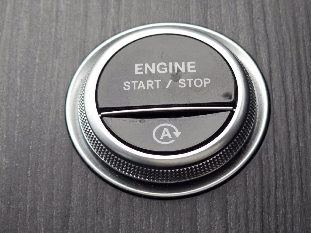 Certified 2025 Mercedes-Benz C 300 4MATIC Sedan image 35
