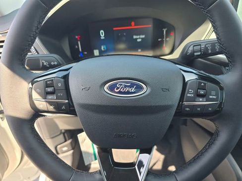 New 2025 Ford Escape SE image 22