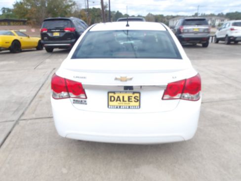 Used 2014 Chevrolet Cruze LT w/ RS Package image 12