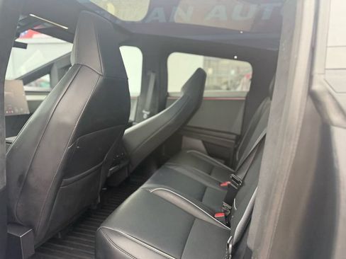 Used 2024 Tesla Cybertruck AWD Crew Cab image 16