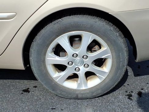 Used 2005 Toyota Camry LE FWD image 7