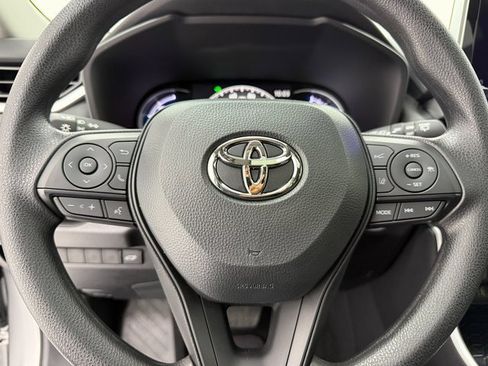 New 2025 Toyota RAV4 XLE w/ Convenience Package image 10
