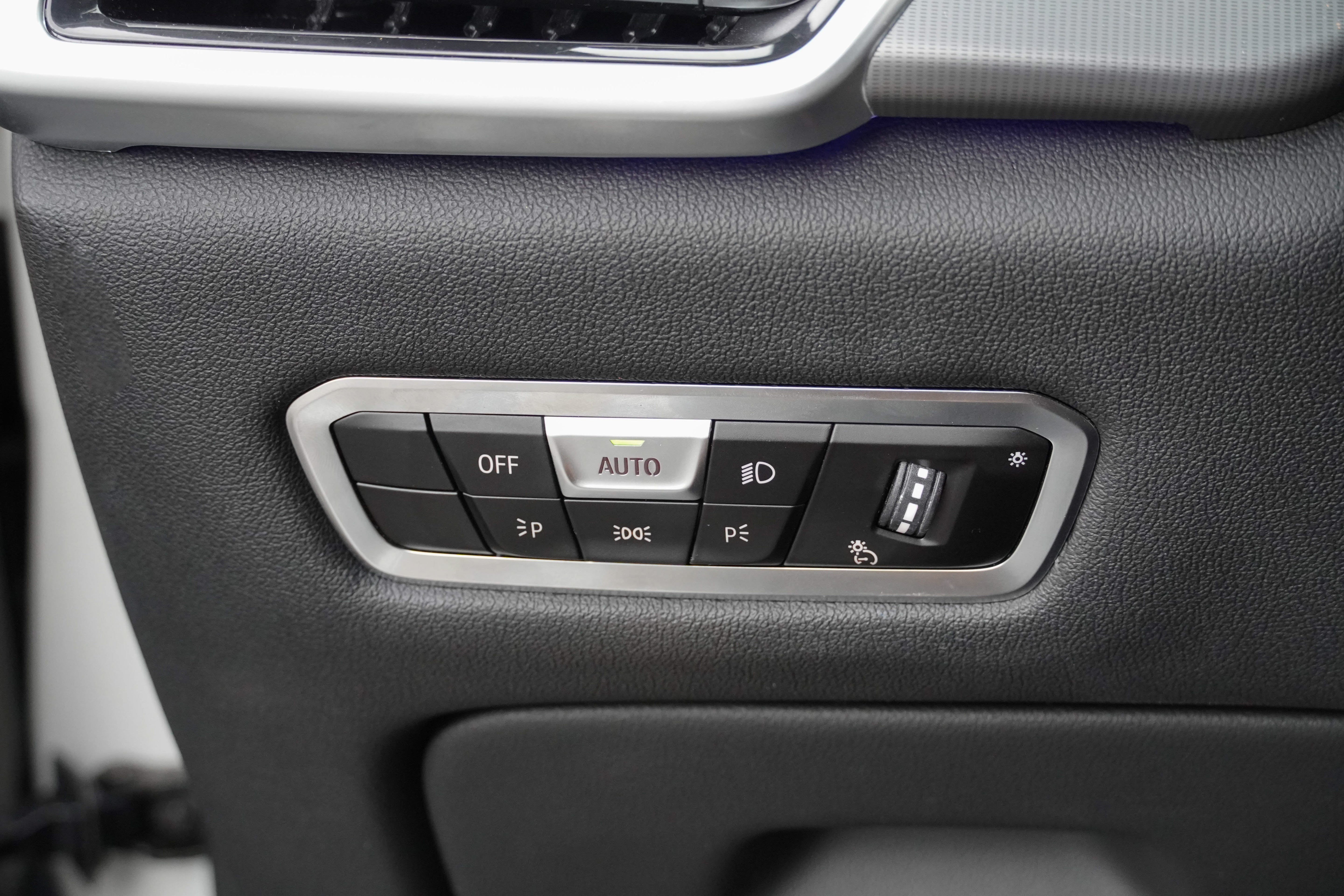 Used 2022 BMW X5 sDrive40i RWD image 16