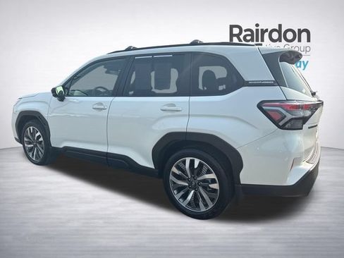 Used 2025 Subaru Forester Touring w/ Popular Package - Touring AWD/4WD image 5
