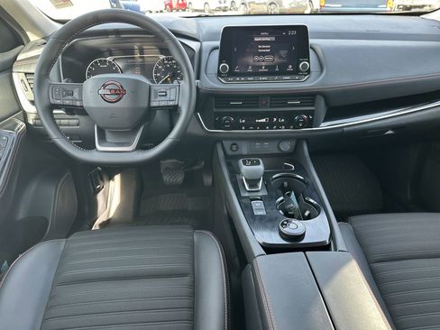 Used 2025 Nissan Rogue SV w/ Rock Creek Premium Package image 5