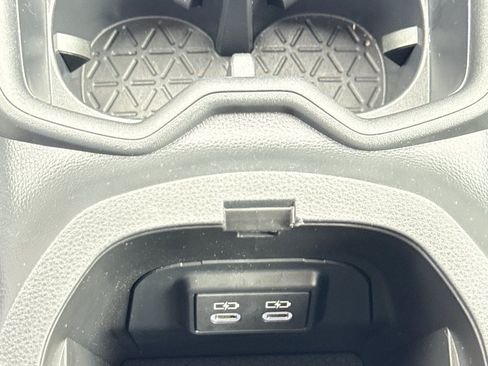 Used 2024 Toyota RAV4 LE FWD image 27