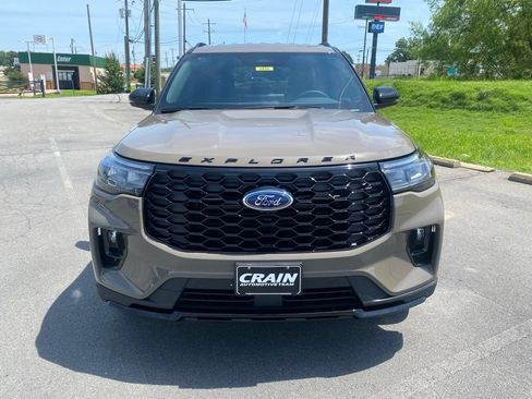 New 2026 Ford Explorer ST-Line AWD/4WD image 2
