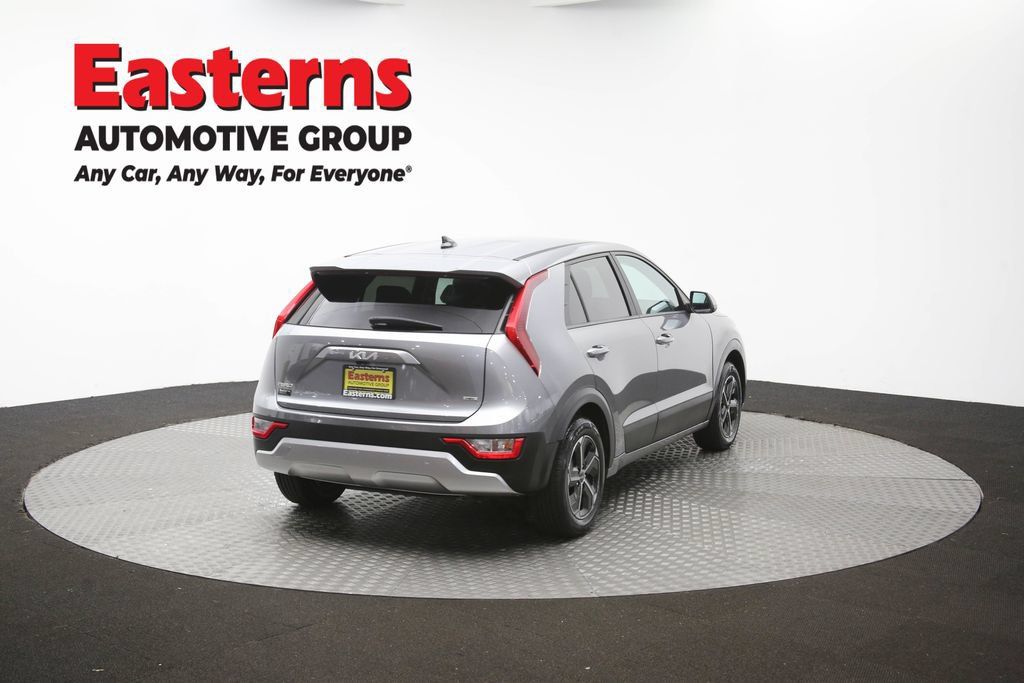 Used 2025 Kia Niro LX FWD image 38