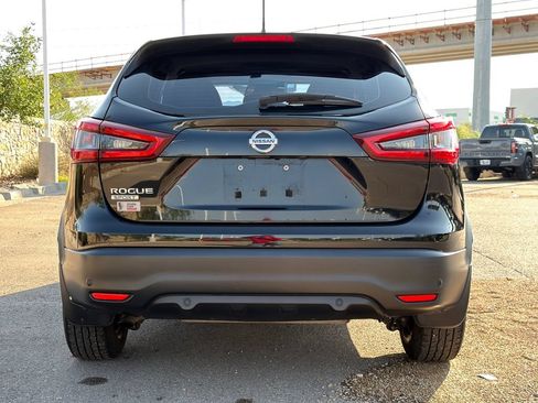 Used 2020 Nissan Rogue Sport S FWD image 4