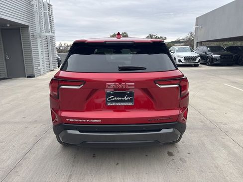 Used 2025 GMC Terrain Elevation image 7