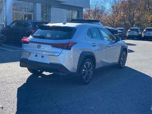 Used 2020 Lexus UX 250h w/ Premium Package image 5