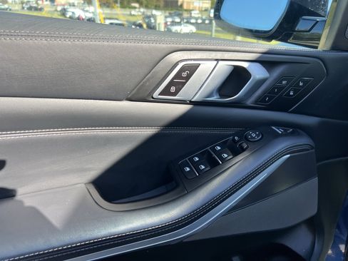 Used 2023 BMW X5 M50i w/ Executive Package image 15