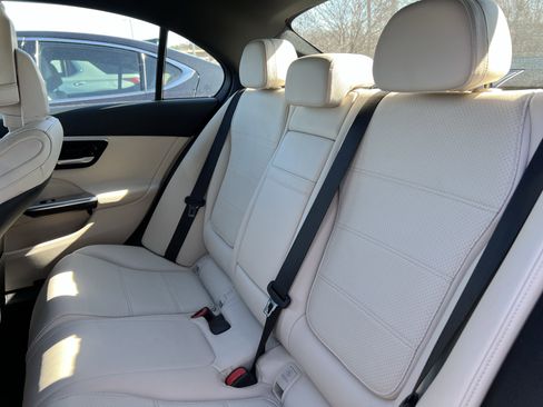 Used 2023 Mercedes-Benz C 300 C 300 image 33