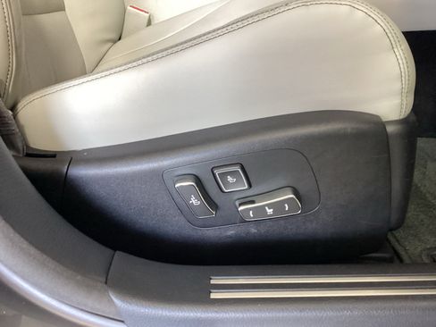 Used 2014 Lexus LS 460 L RWD image 10