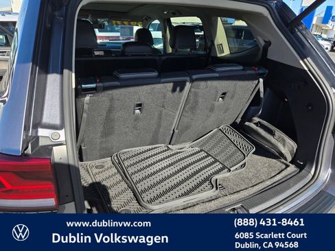 Certified 2023 Volkswagen Atlas SEL R-Line image 25