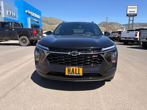 New 2026 Chevrolet Trax RS FWD image 2